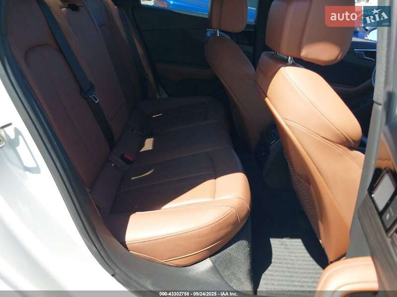 Седан Audi A4 2020 в Львові