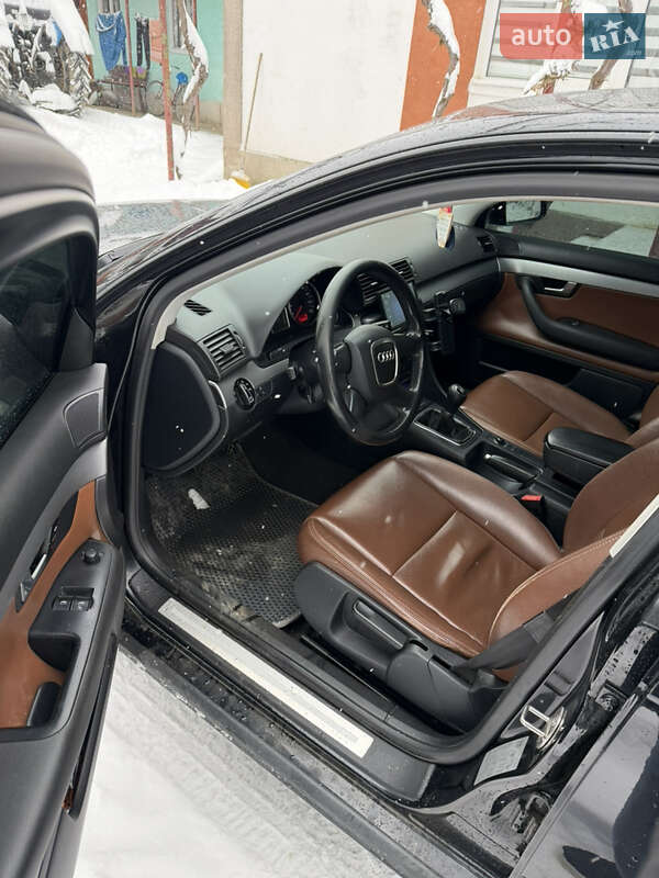 Седан Audi A4 2006 в Ужгороді