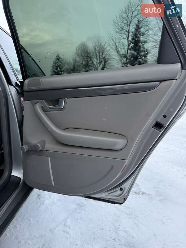 Седан Audi A4 2004 в Ивано-Франковске