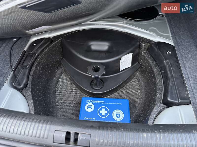 Седан Audi A4 2004 в Ивано-Франковске