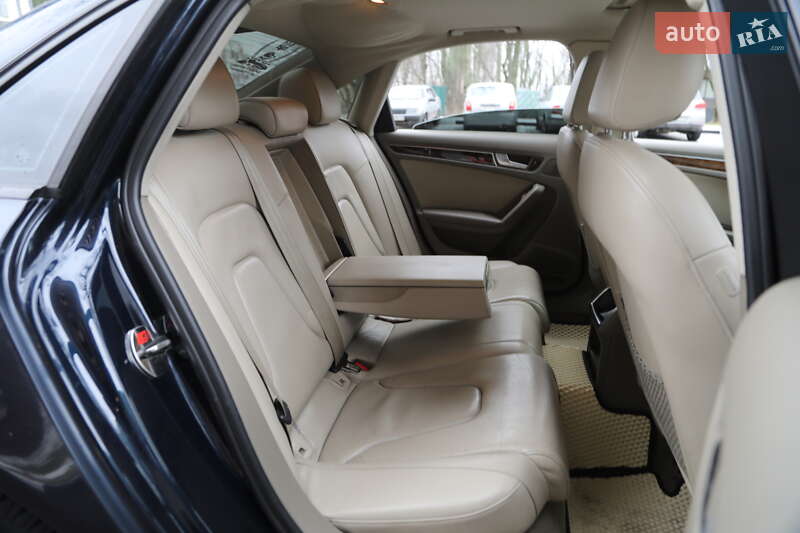 Седан Audi A4 2011 в Харькове