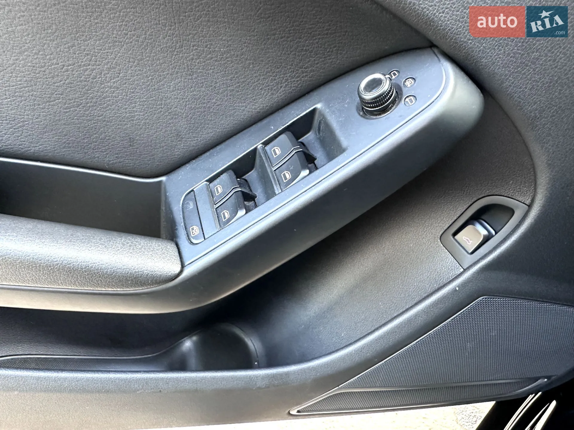 2012 Audi A4 - мініатюра 2