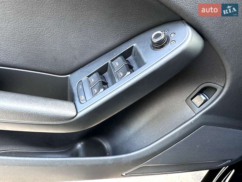 Седан Audi A4 2012 в Черкассах фото 2 Седан Audi A4 2012 в Черкассах