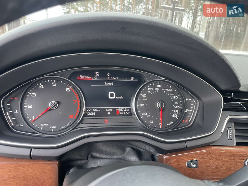 Седан Audi A4 2022 в Житомире