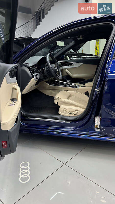 Седан Audi A4 2019 в Днепре