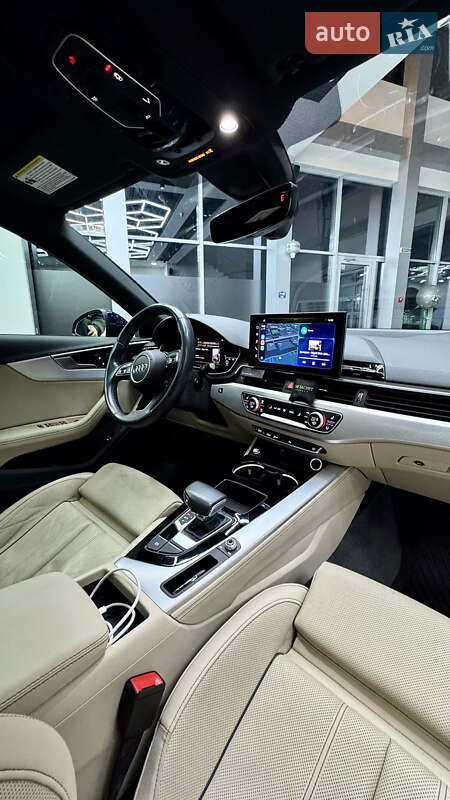 Седан Audi A4 2019 в Днепре
