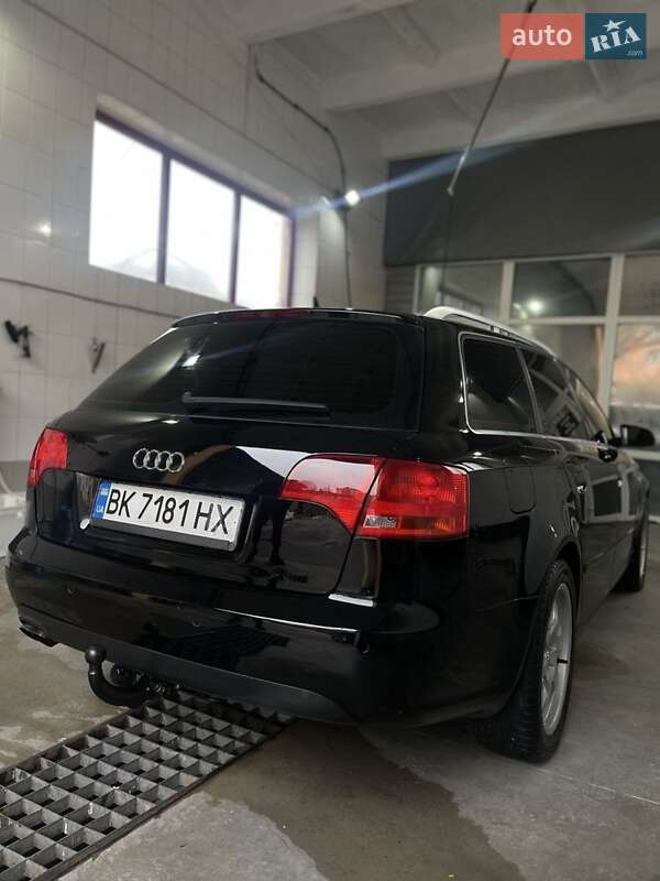 Універсал Audi A4 2005 в Рівному