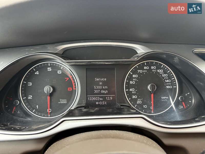 Седан Audi A4 2015 в Львове