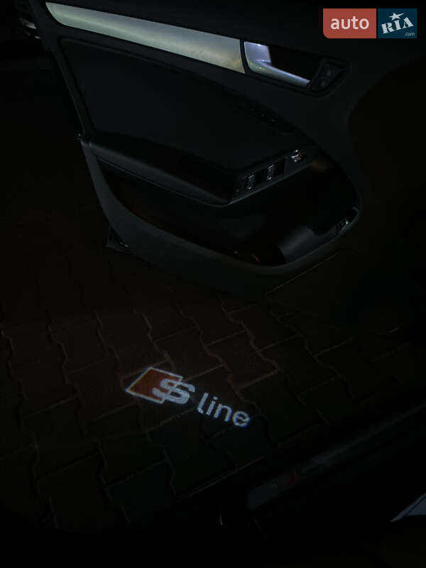 Седан Audi A4 2013 в Житомире