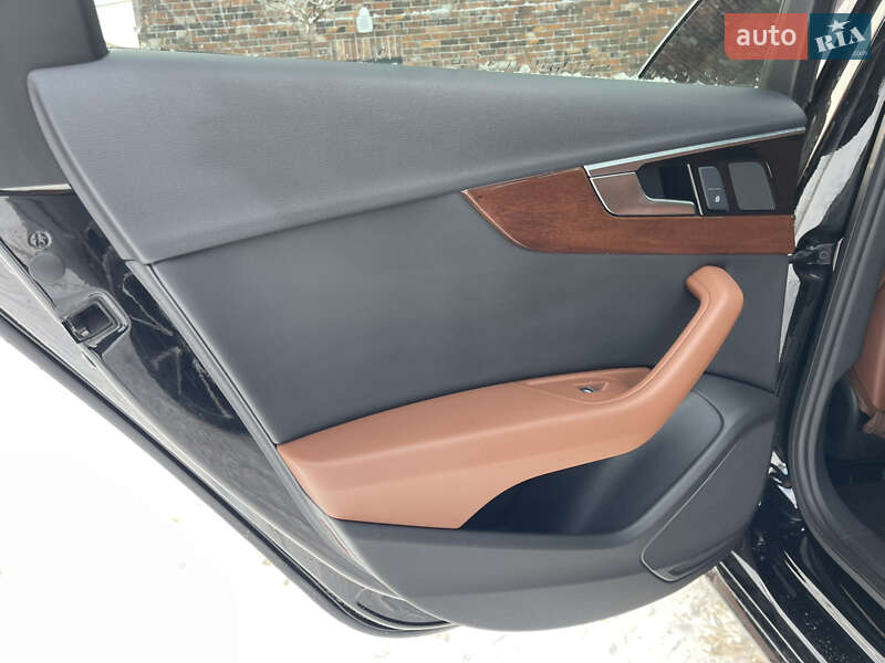 Седан Audi A4 2020 в Киеве