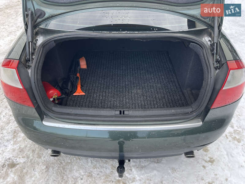 Седан Audi A4 2001 в Киеве