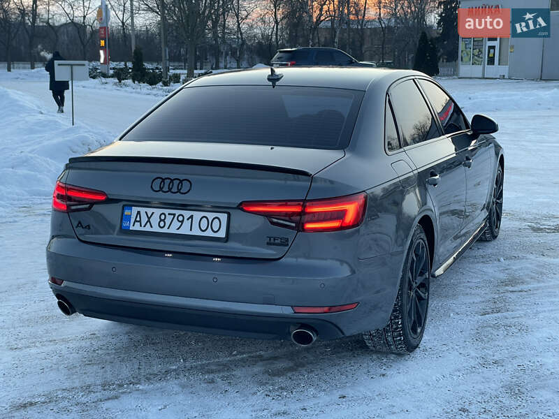 Седан Audi A4 2016 в Киеве