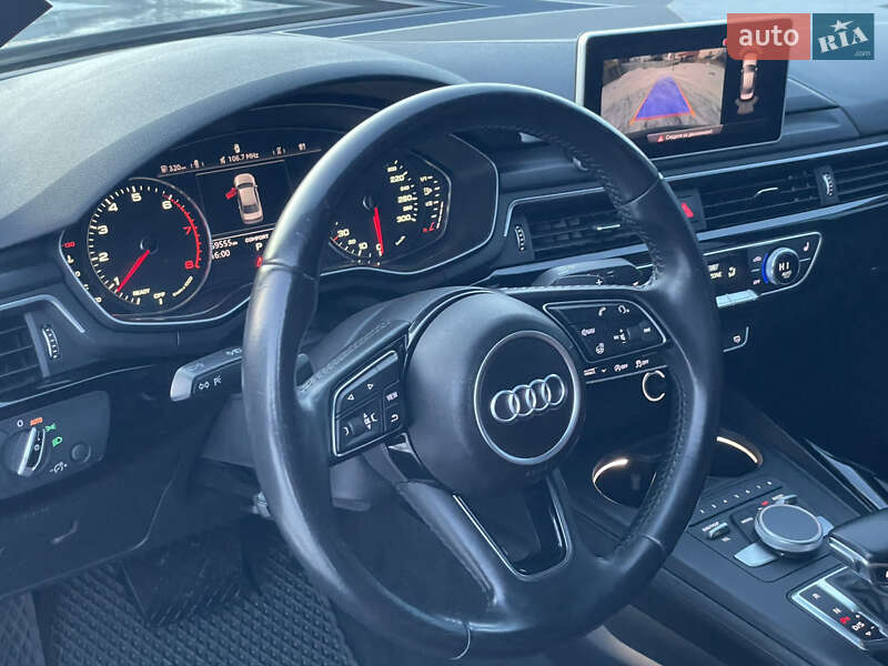 Седан Audi A4 2016 в Киеве
