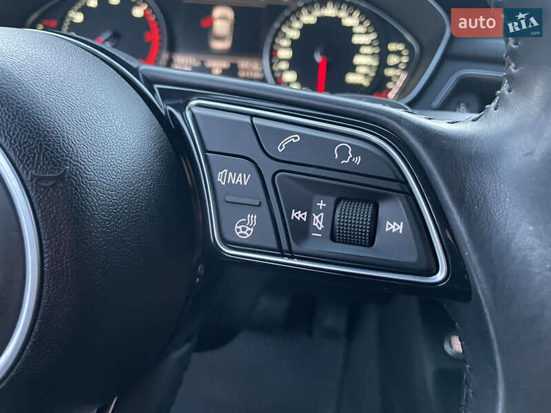 Седан Audi A4 2016 в Киеве