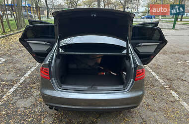 Седан Audi A4 2012 в Херсоне