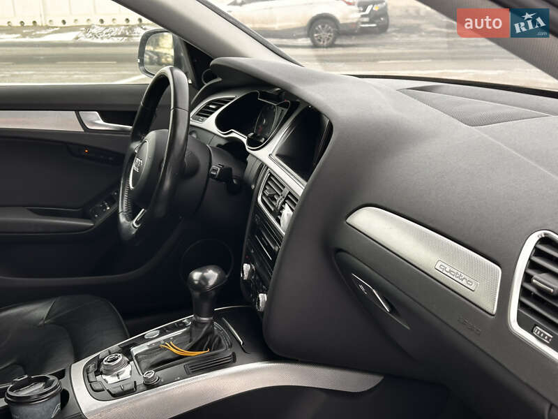 Седан Audi A4 2015 в Полтаве