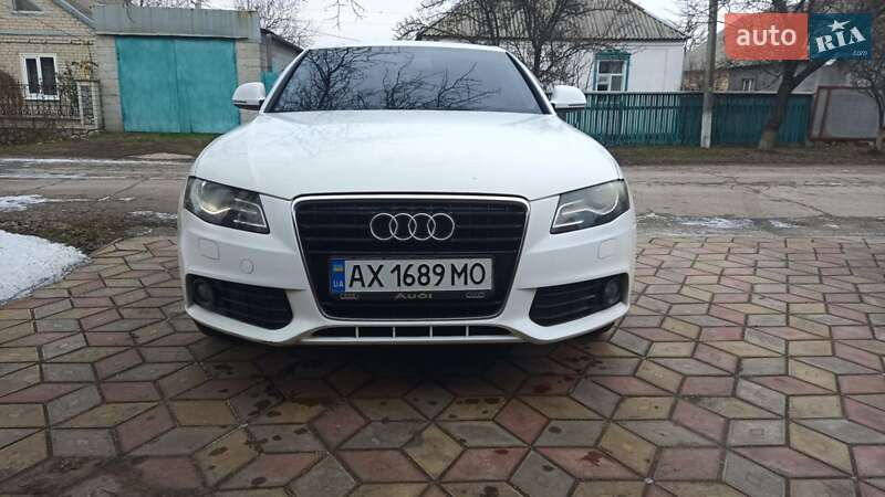 Седан Audi A4 2008 в Краснограді