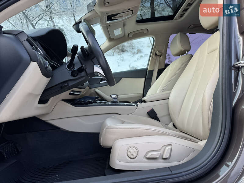 Седан Audi A4 2016 в Киеве