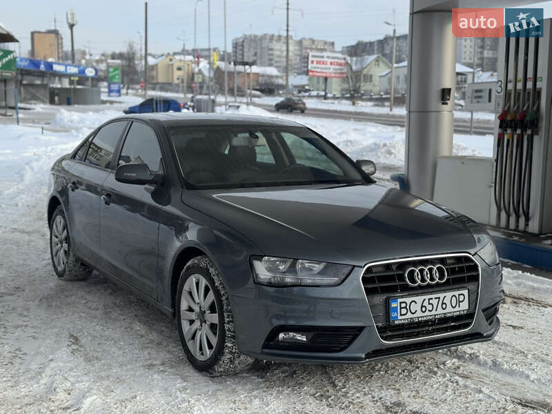 Седан Audi A4 2013 в Хмельницком