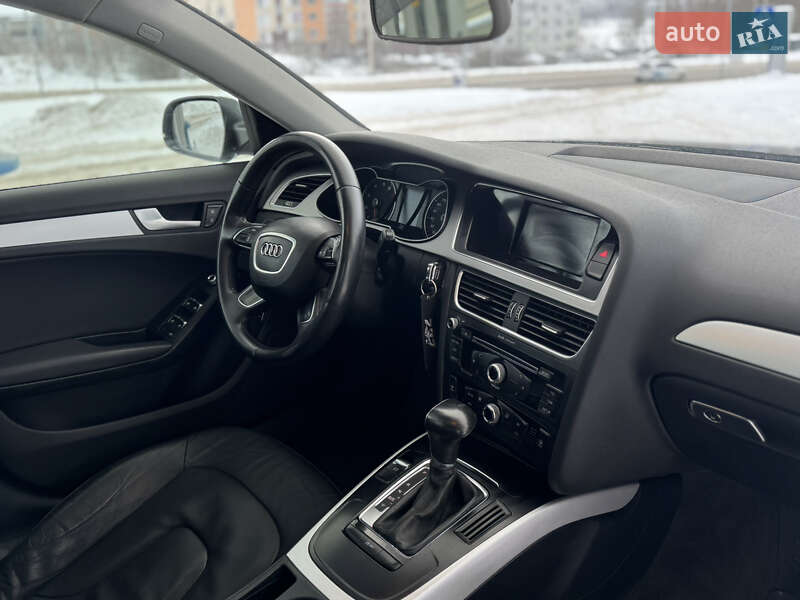 Седан Audi A4 2013 в Хмельницком