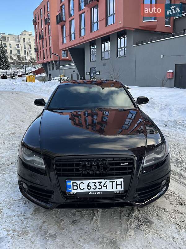 Седан Audi A4 2012 в Львове