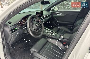 Седан Audi A4 2016 в Днепре