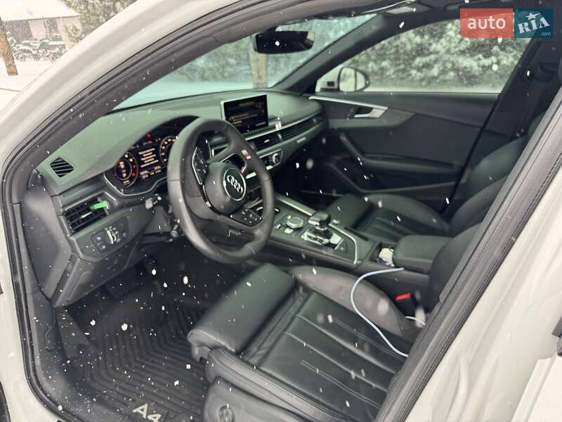 Седан Audi A4 2016 в Днепре