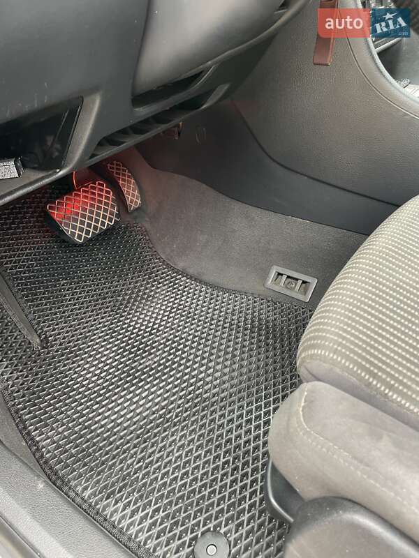 Универсал Audi A4 2005 в Черноморске