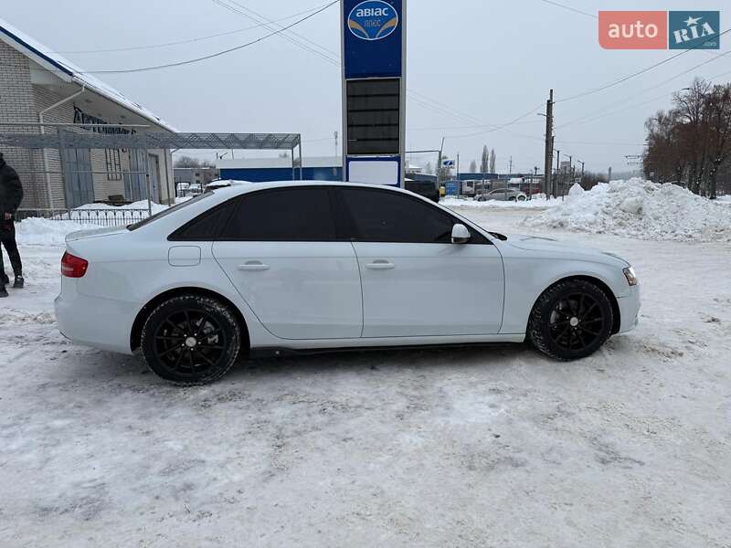 Седан Audi A4 2014 в Житомире