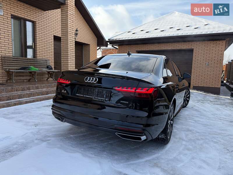 Седан Audi A4 2023 в Виннице