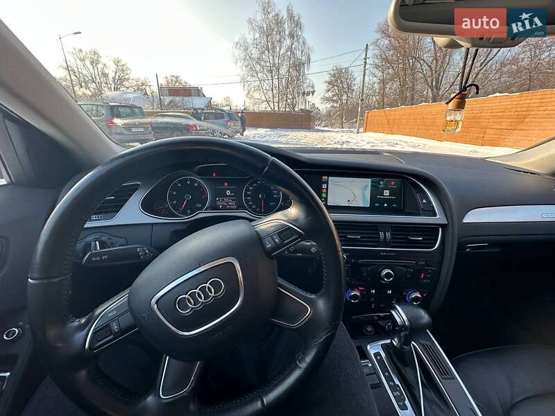 Седан Audi A4 2012 в Чернигове