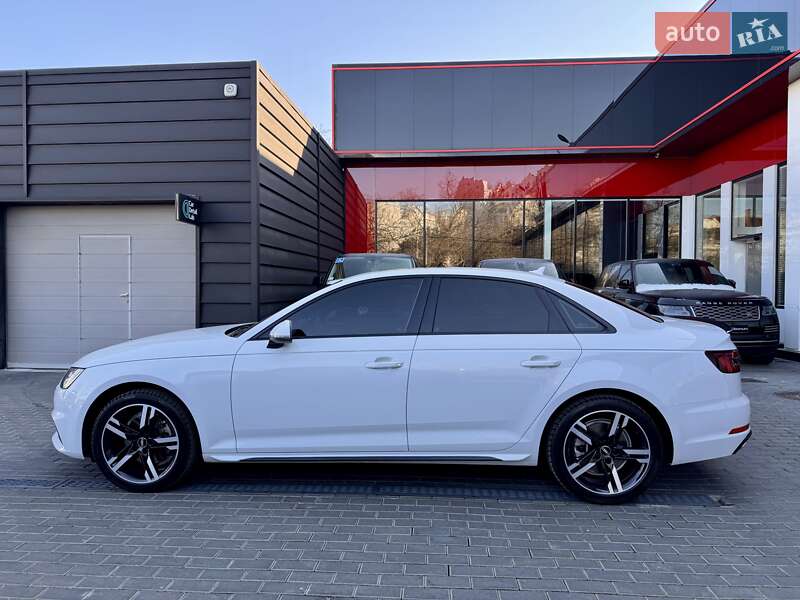 Седан Audi A4 2019 в Одессе