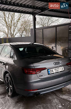 Седан Audi A4 2017 в Киеве