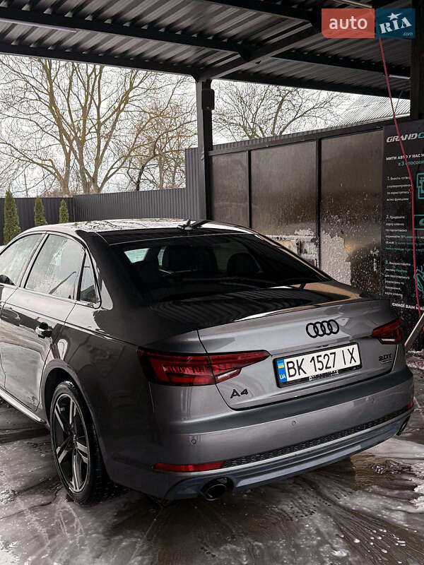 Седан Audi A4 2017 в Звягелі