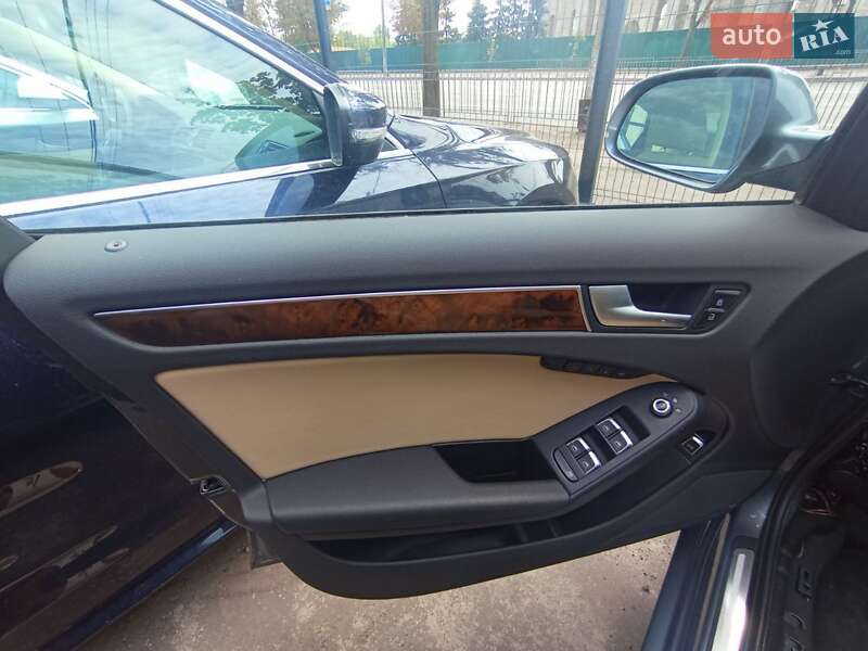 Седан Audi A4 2013 в Кривом Роге