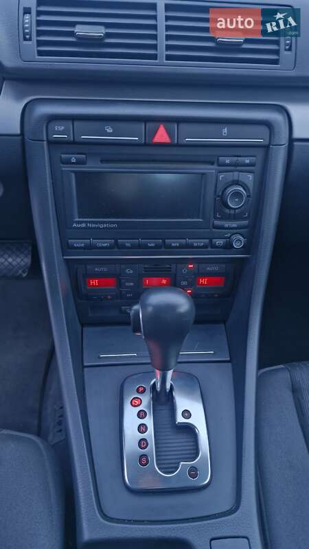 Седан Audi A4 2006 в Лановцах
