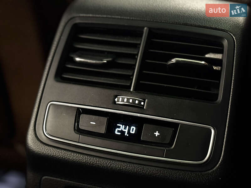 Седан Audi A4 2016 в Миколаєві