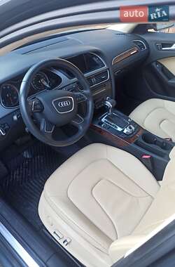 Седан Audi A4 2013 в Кривом Роге