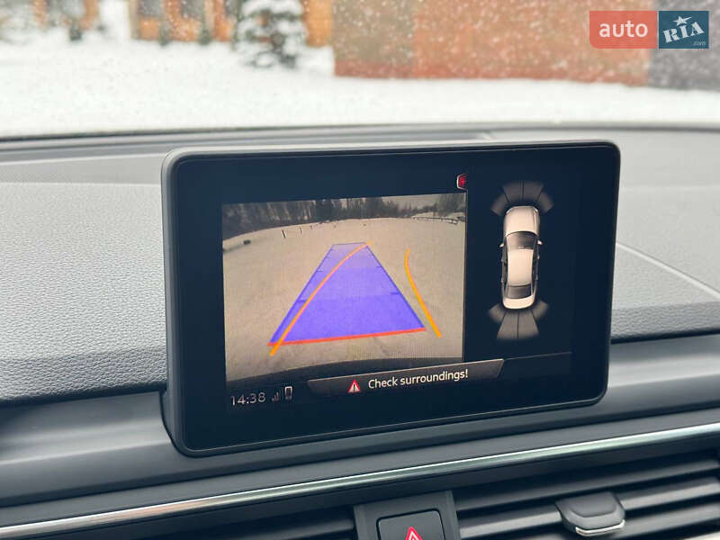 Седан Audi A4 2018 в Киеве