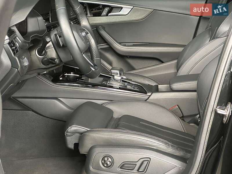 Седан Audi A4 2024 в Одесі