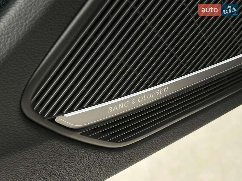 Седан Audi A4 2024 в Одесі