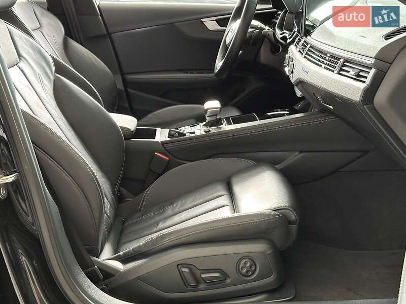 Седан Audi A4 2024 в Одесі