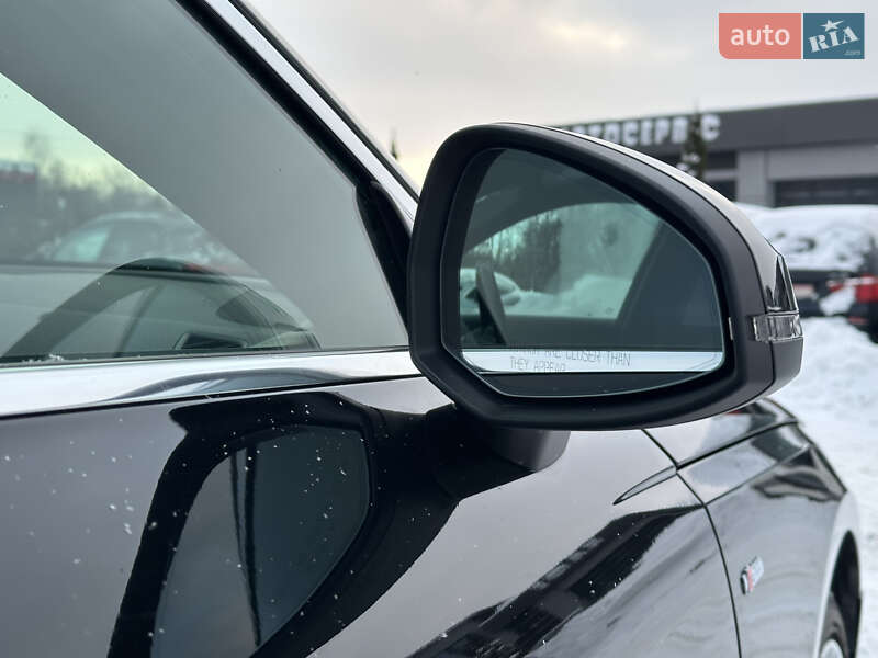 Седан Audi A4 2020 в Львові