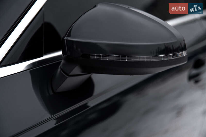 Седан Audi A4 2019 в Днепре