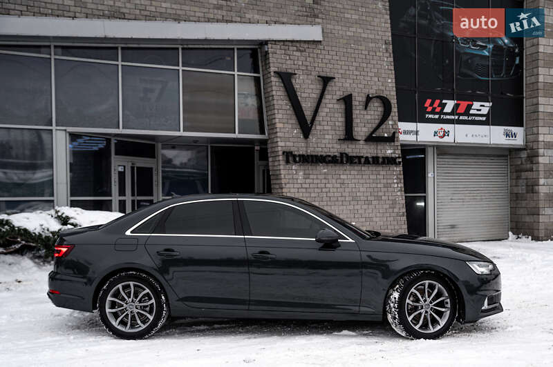 Седан Audi A4 2019 в Днепре