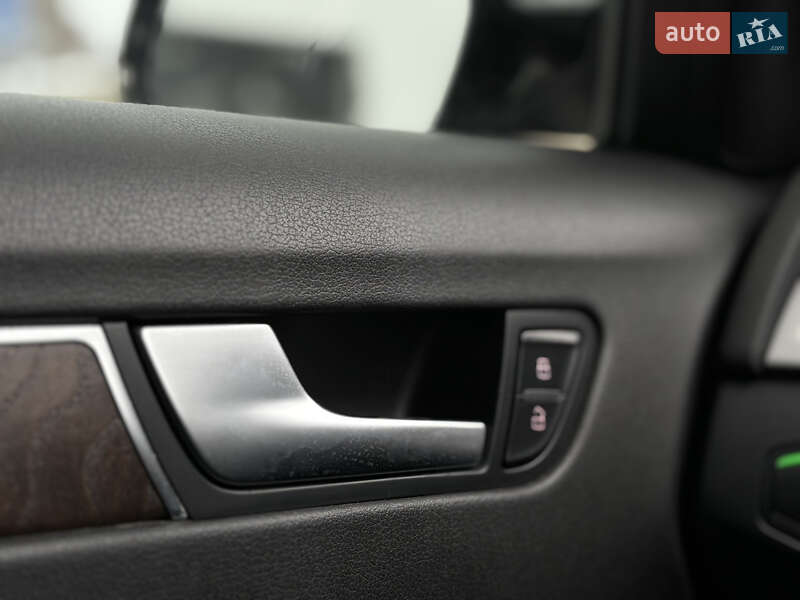 Седан Audi A4 2013 в Тернополі