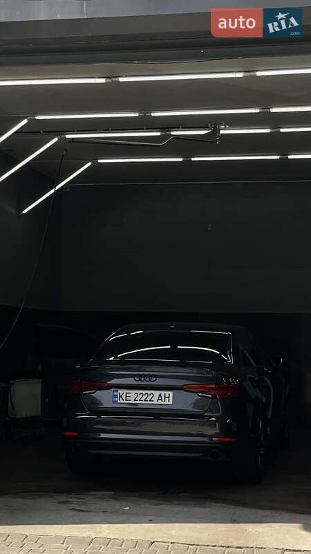 Седан Audi A4 2016 в Каменском