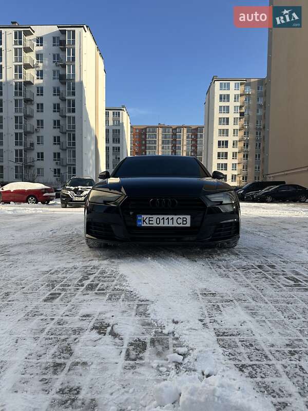 Седан Audi A4 2016 в Дніпрі