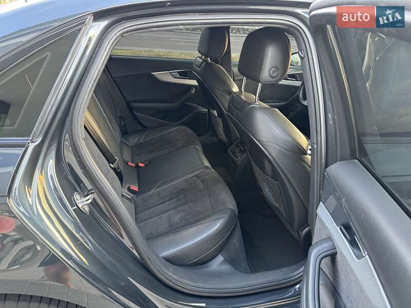Седан Audi A4 2016 в Житомирі