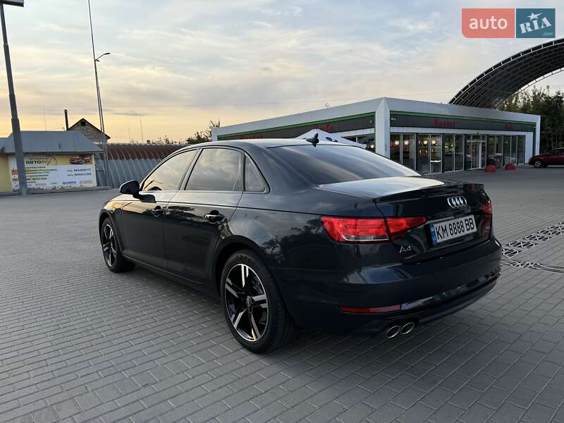 Седан Audi A4 2016 в Житомирі